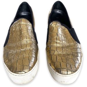 1.State Waylon Gold Slip-On Sneaker Size 8